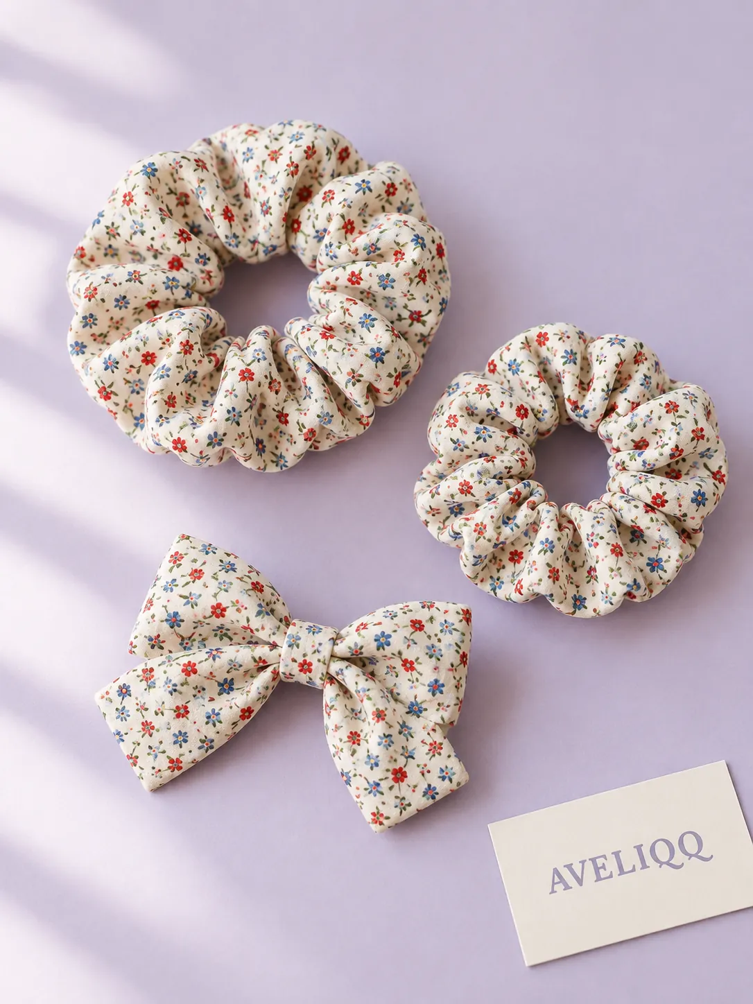 Set cheveux Floral Print sur fond uni coloré