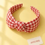 Hårbøjle Gingham Minute på ensfarvet baggrund